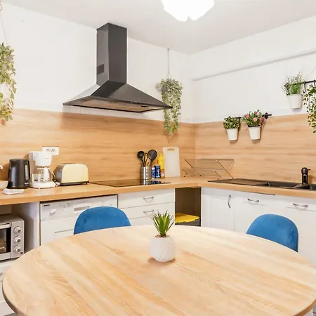 2 Pieces Spacieux Hyper-centre *